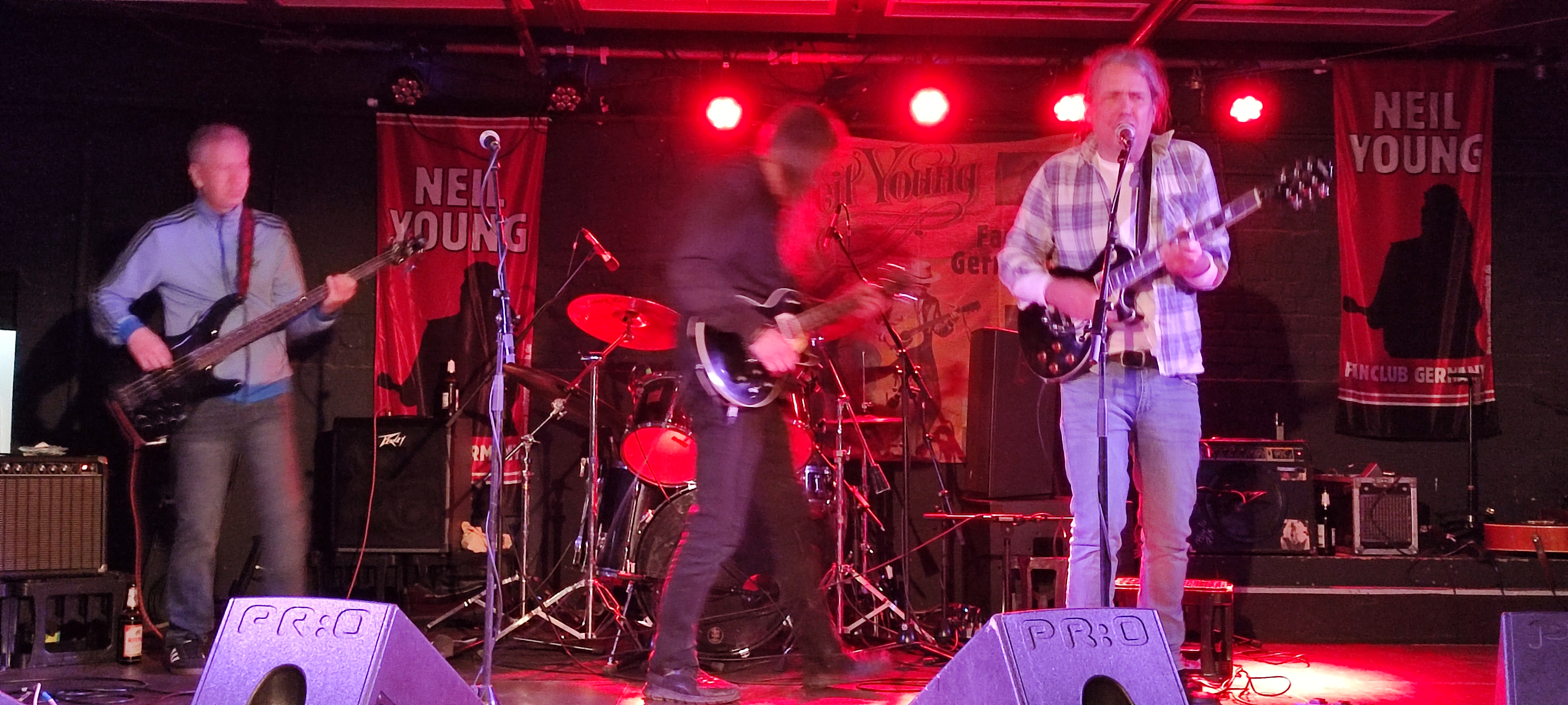 NeilYoung80thBirthdayTribute-2025-11-12DruckluftOberhausenGermany (12).jpg